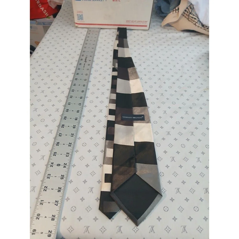 Giorgio Brutini 100% Silk Extra Long Tie Black Beige Brown